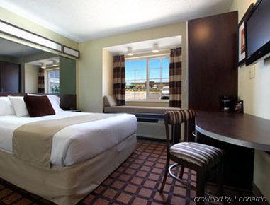 Microtel Inn & Suites By Wyndham Franklin Bagian luar foto